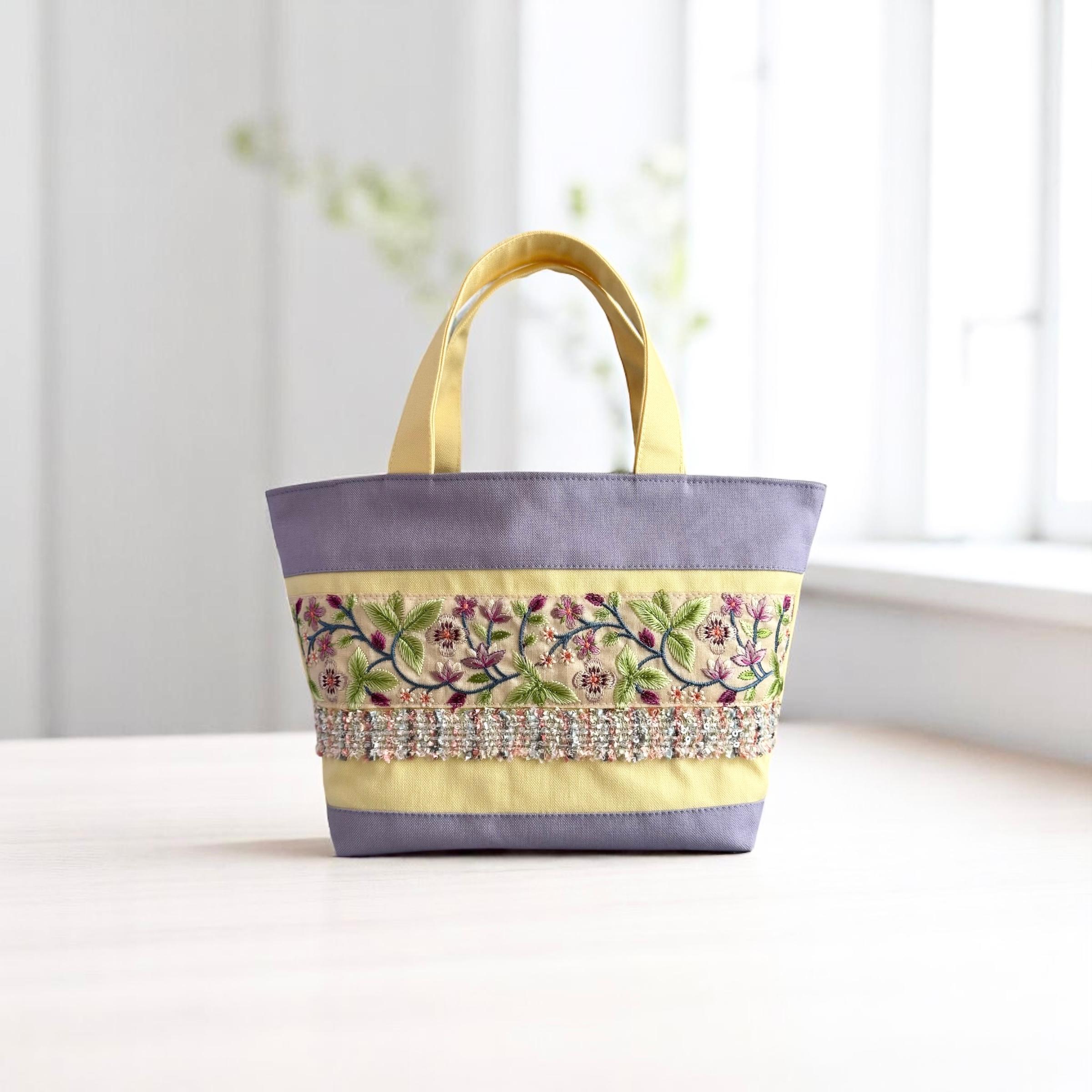 【新色】流れるお花シリーズ/インド刺繍×キラキラツイード 帆布◆トートバッグ（クリームイエロー）1枚目の画像