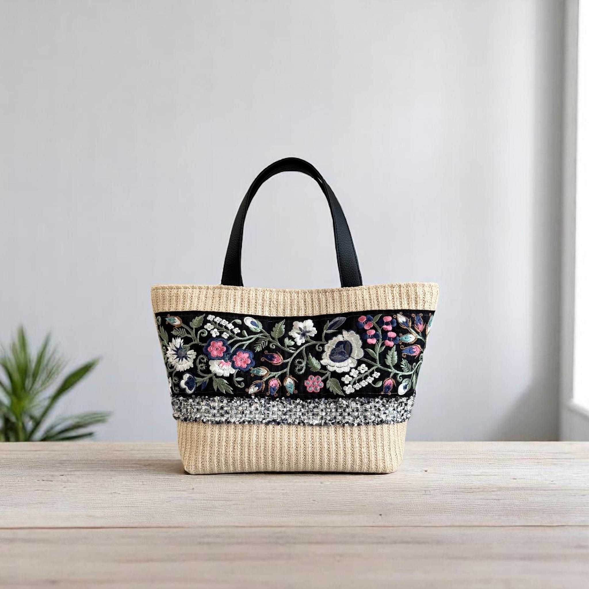 インド刺繍 かごバッグ 軽量/ナチュラル1枚目の画像