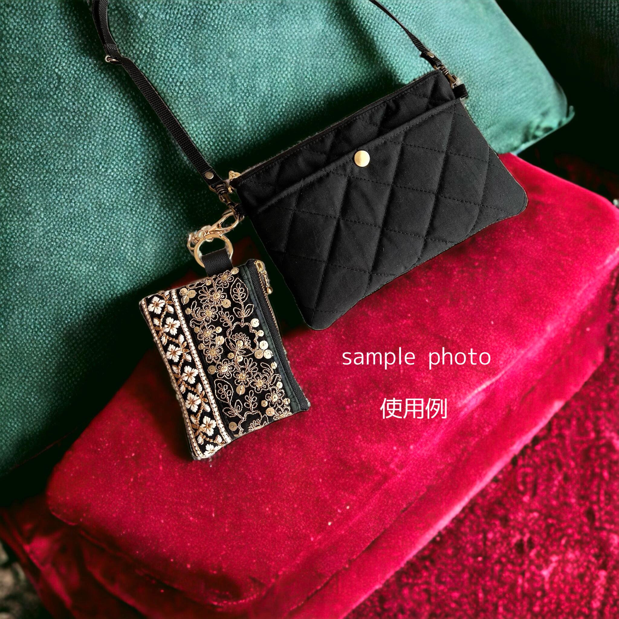 グリーンのお花柄/インド刺繍×帆布/キーホルダー付きフラットポーチ/マルチケース | 7枚目
