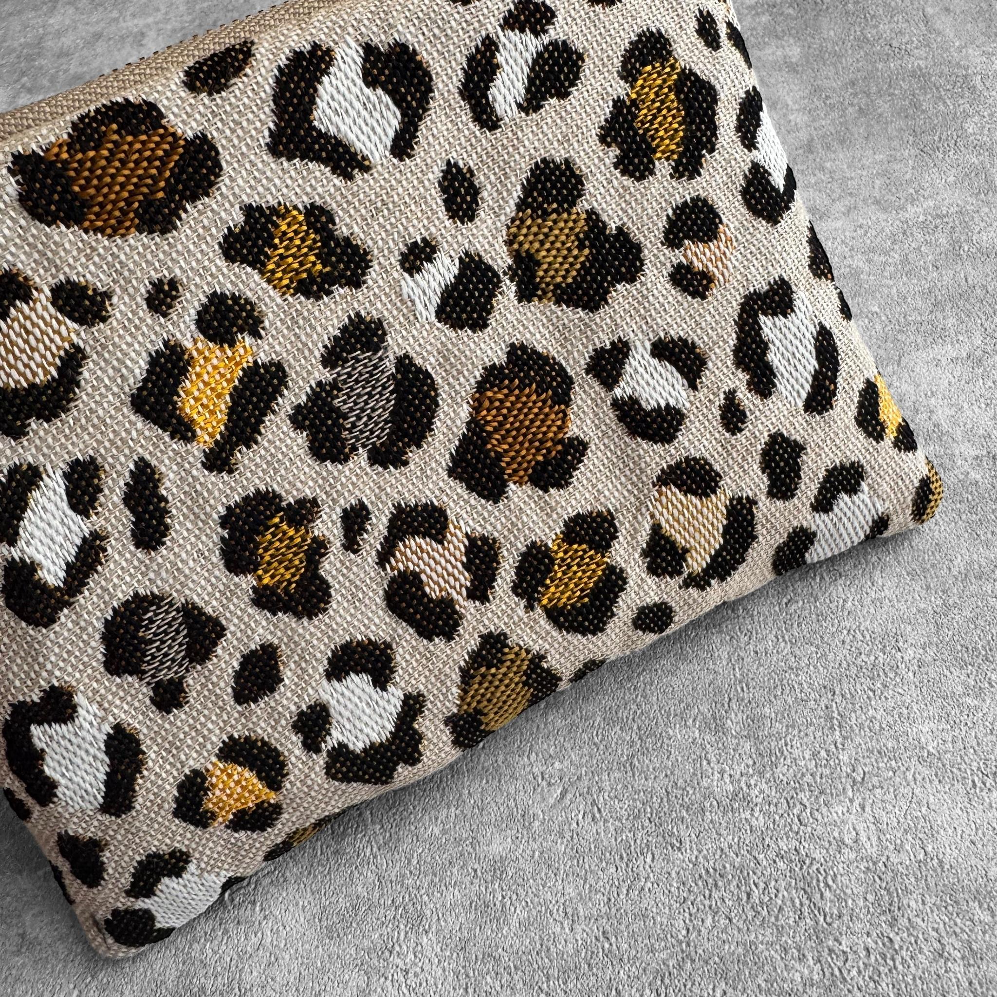 フランス生地/ヒョウとレオパード柄/ジャガード織り/フラットポーチ/マルチケース【２種類から選べます】 | 11枚目