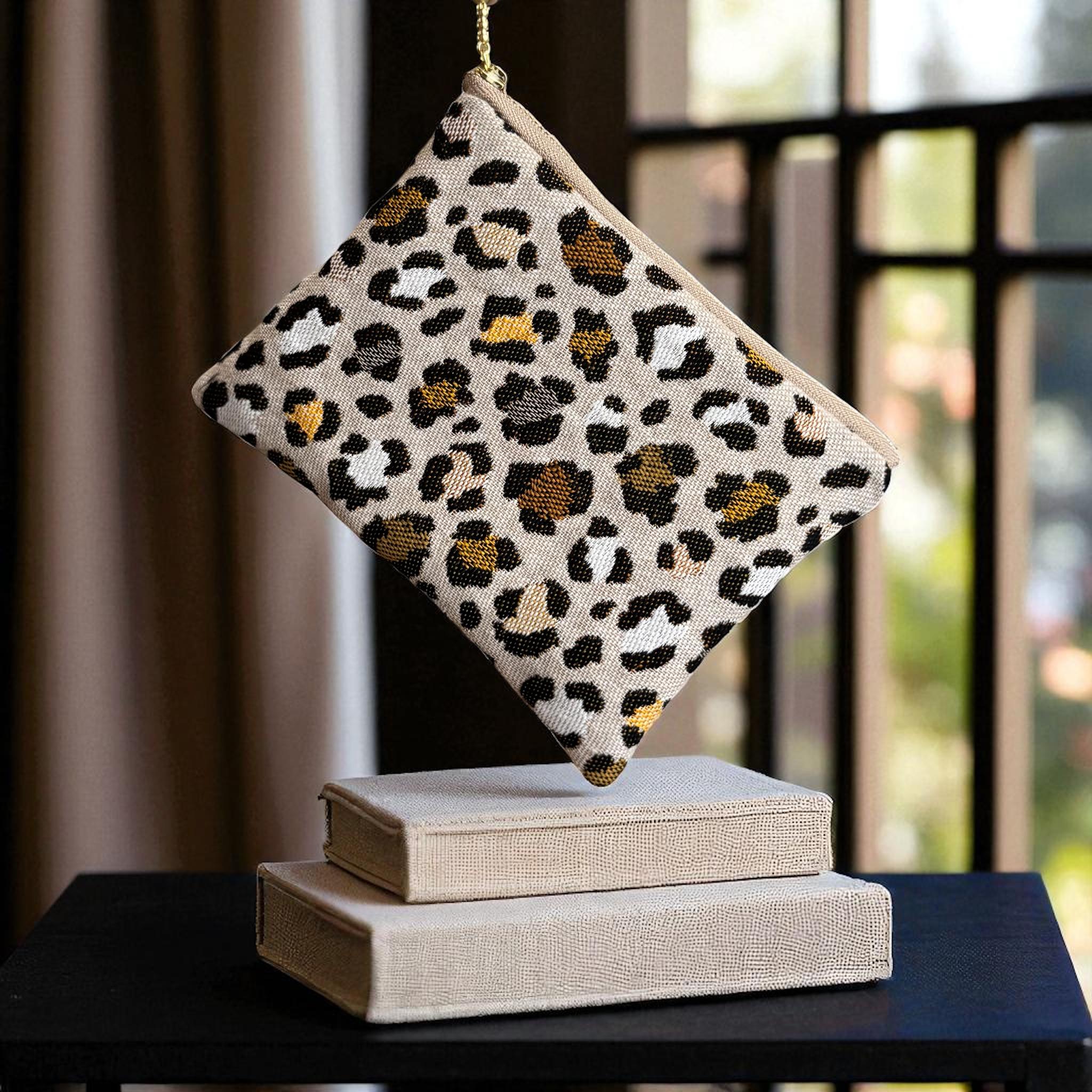 フランス生地/ヒョウとレオパード柄/ジャガード織り/フラットポーチ/マルチケース【２種類から選べます】 | 5枚目